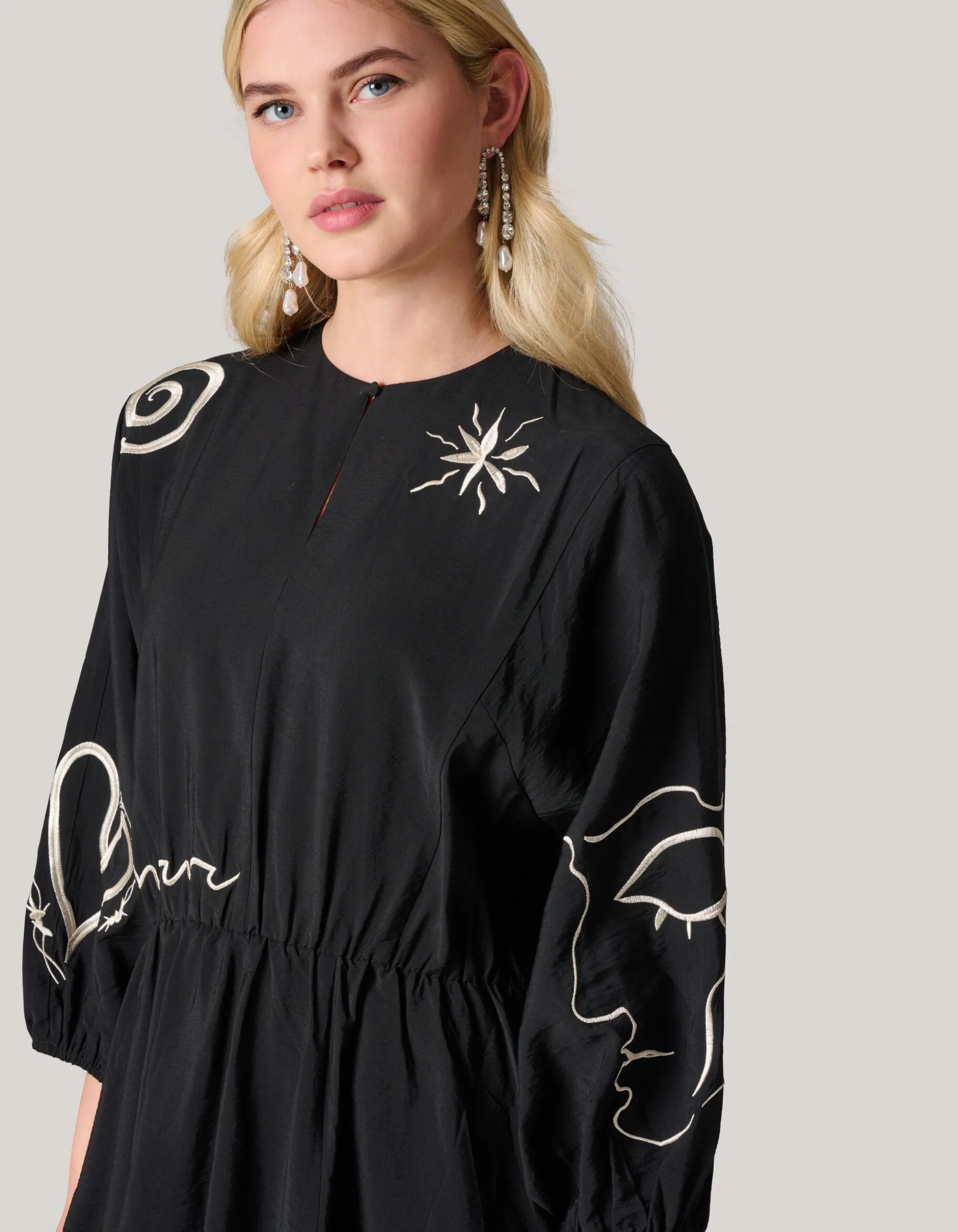 Embroidery Mini Jurk Zwart
