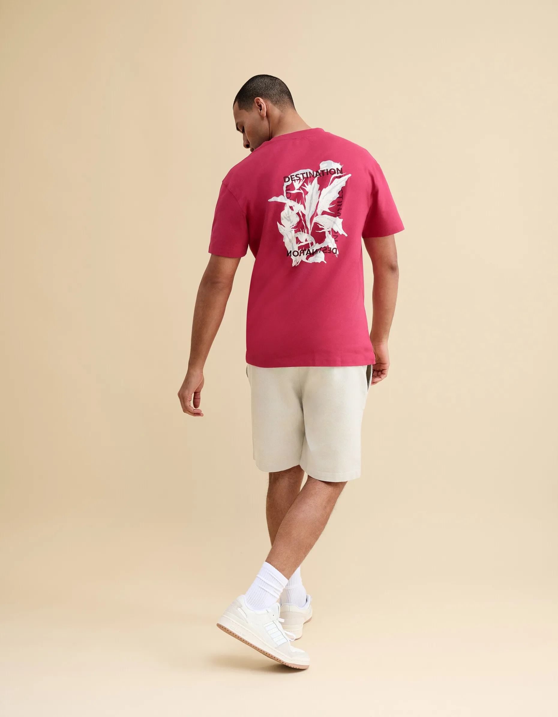 Embroidery T-shirt Rood