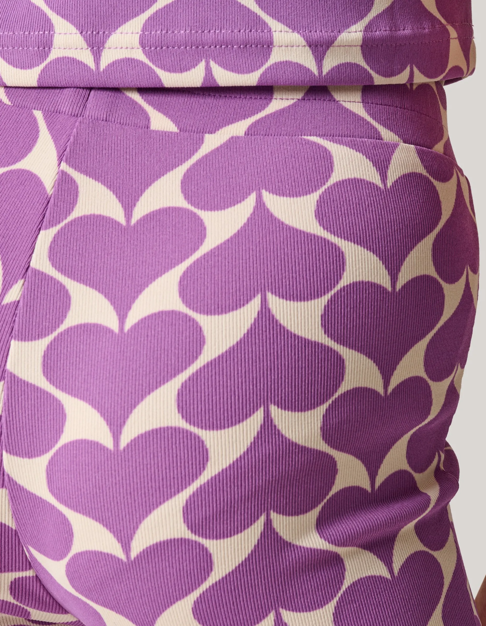 Graphic Heart Split Flair Paars