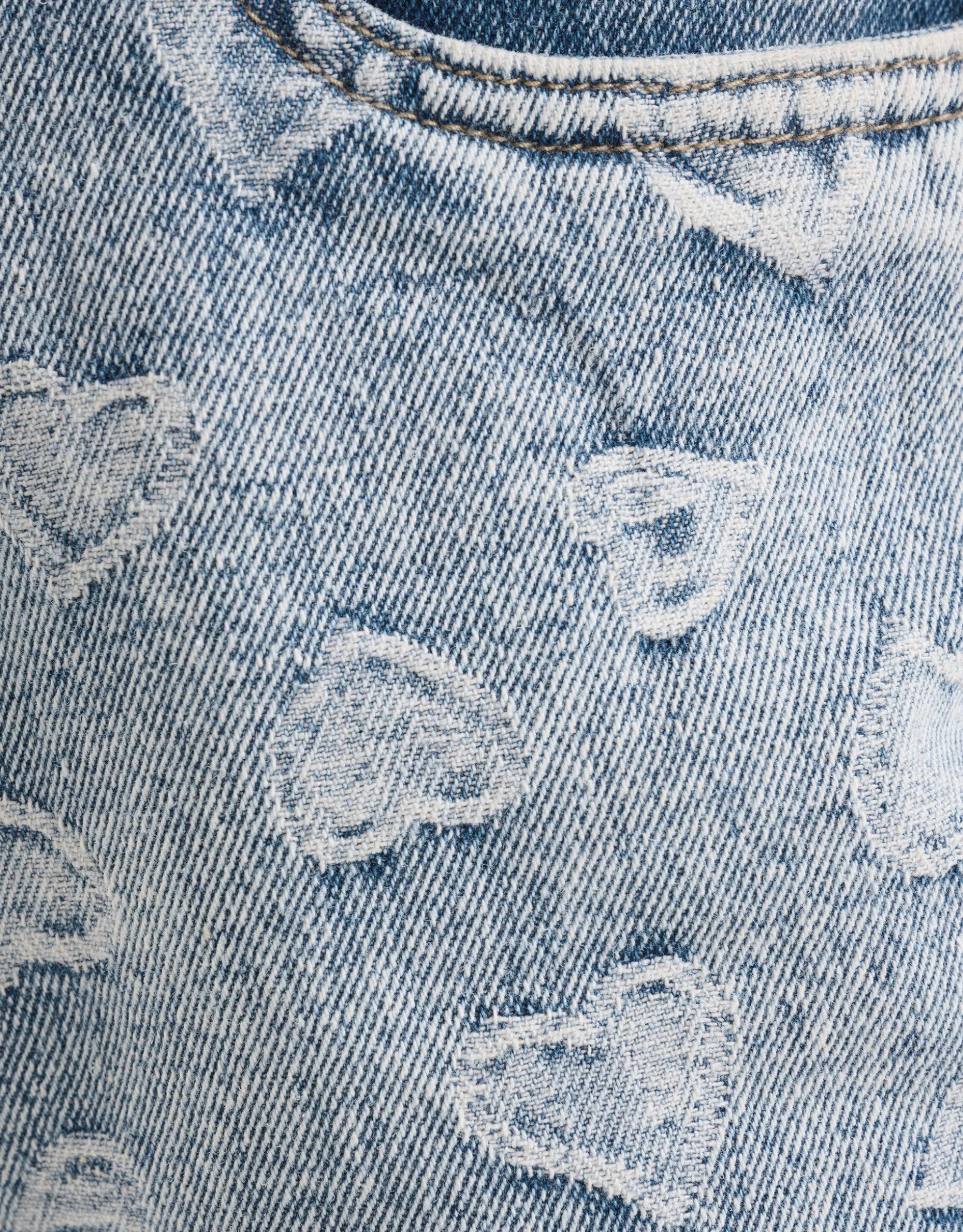 Jacquard Tapered Jeans Bleached