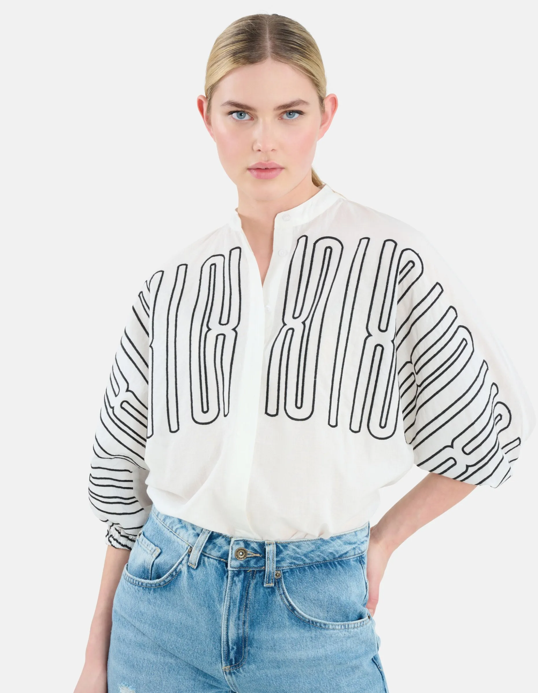 Patch Blouse Wit