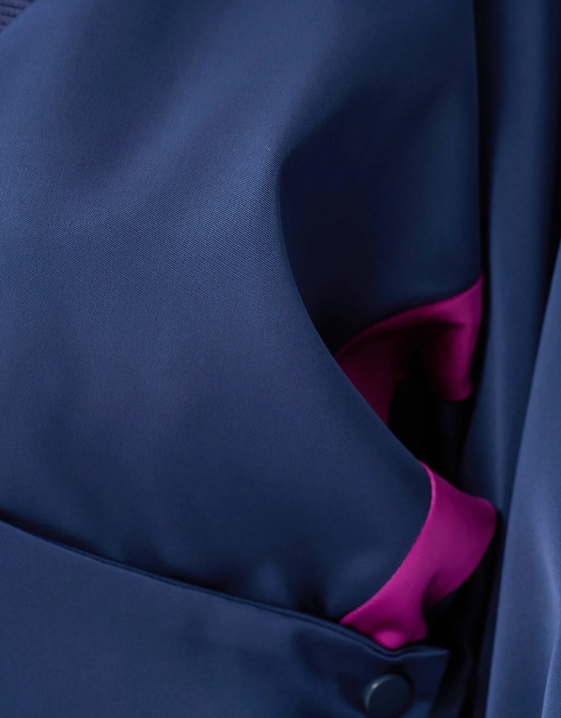 Satijnen Overslag Blouse Donkerblauw