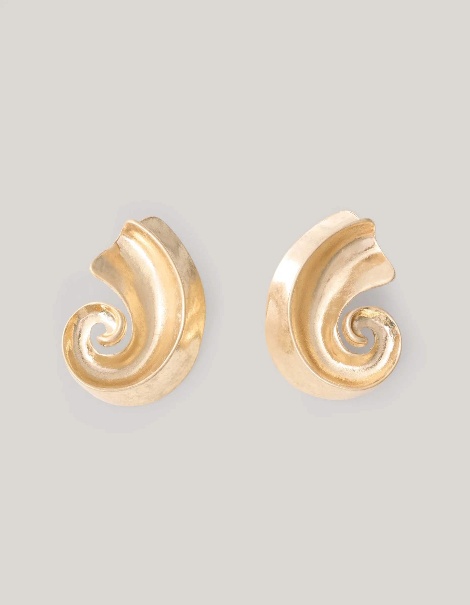 Schelp Oorbel Goud