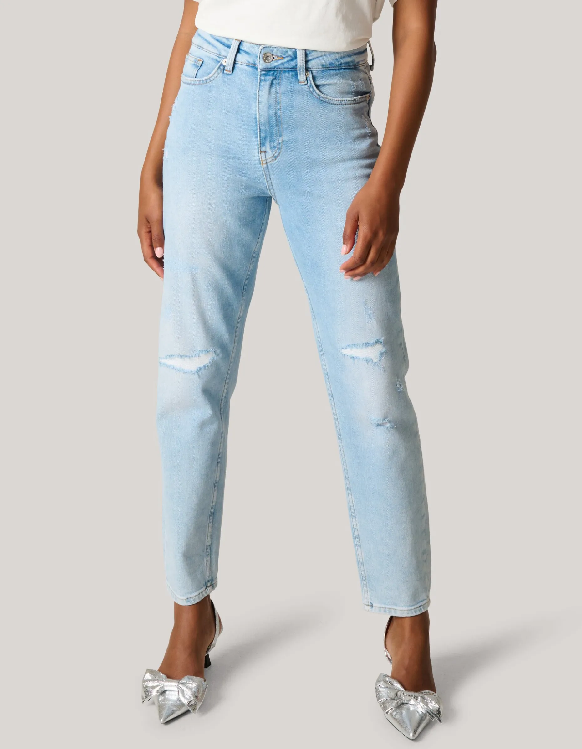 Tapered Fit Jeans Bleached L29