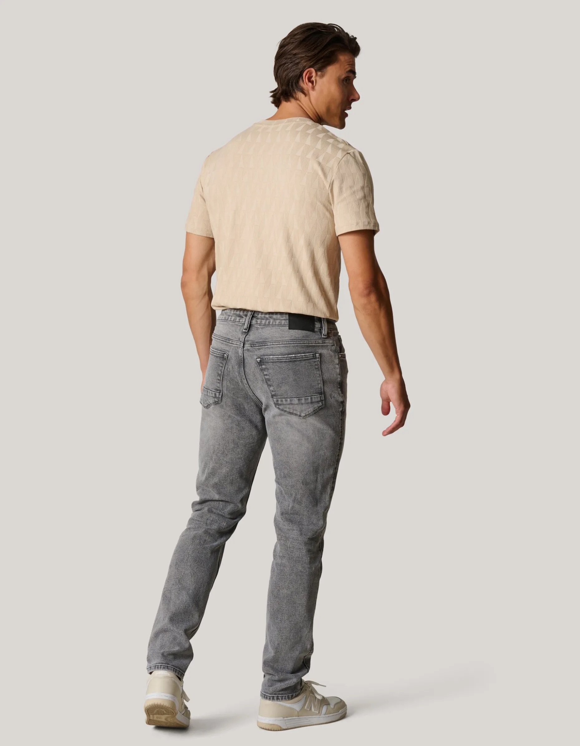 Tapered Fit Jeans Grijs L32